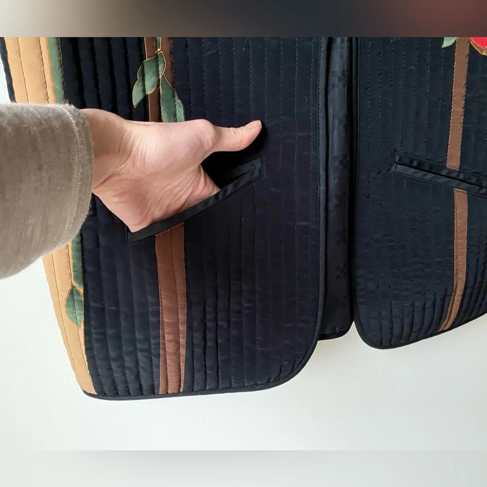 Open front quilted floral vest - Picture 9 of 11